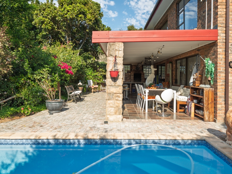 4 Bedroom Property for Sale in Groenvallei Western Cape